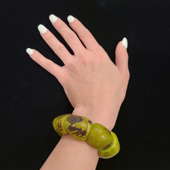 Green and Brown Stone Stretch Bangle Bracelet - Picture 5 of 5